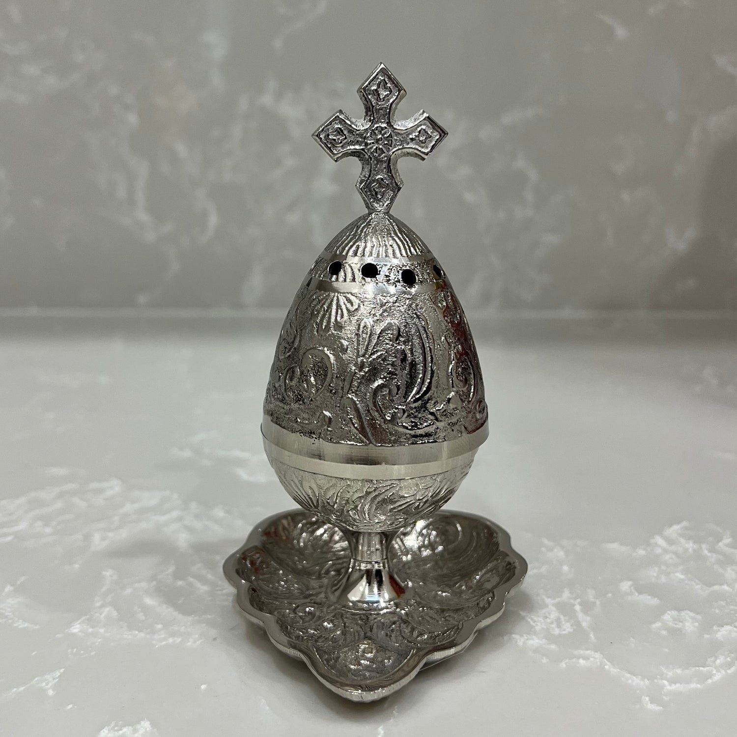 Silver Swan Thimiato