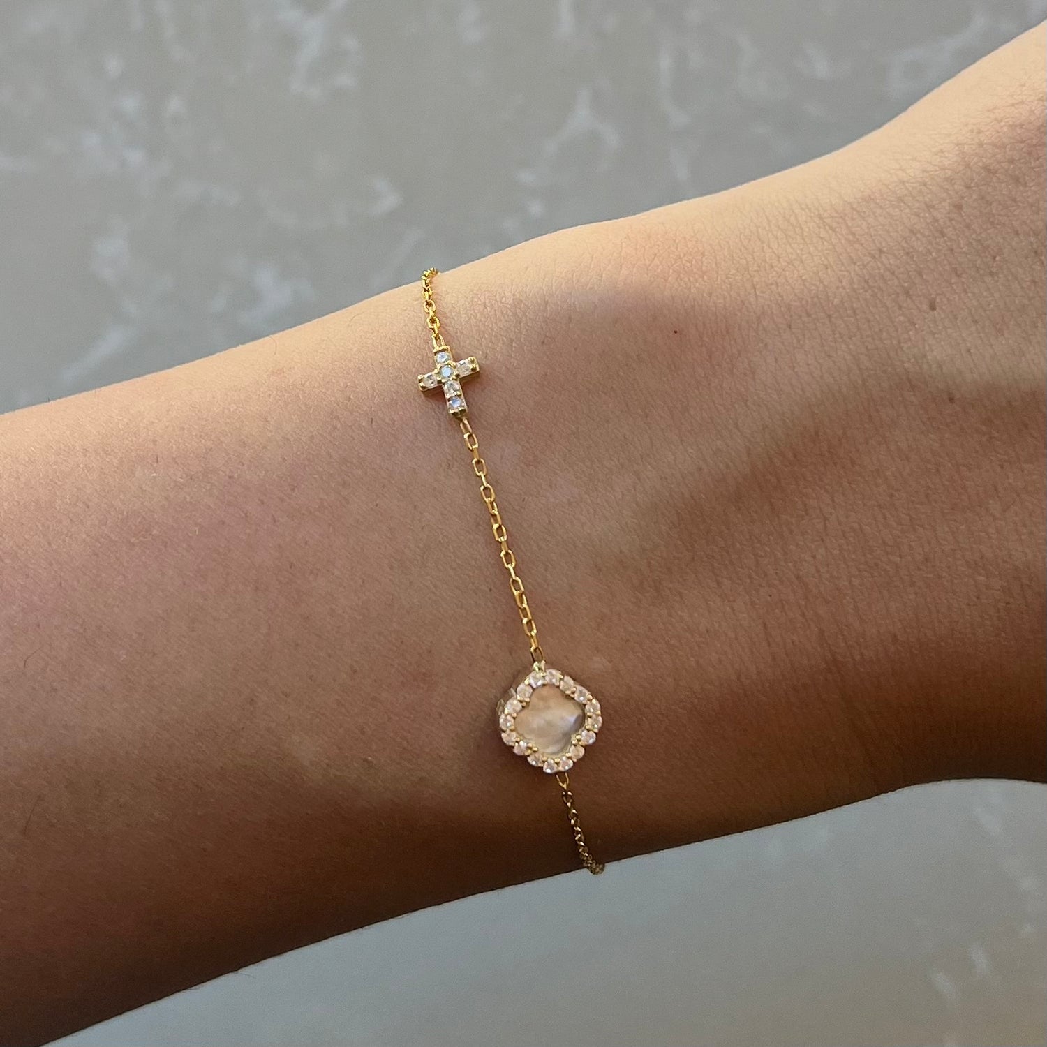 Gaia Gold Pearl