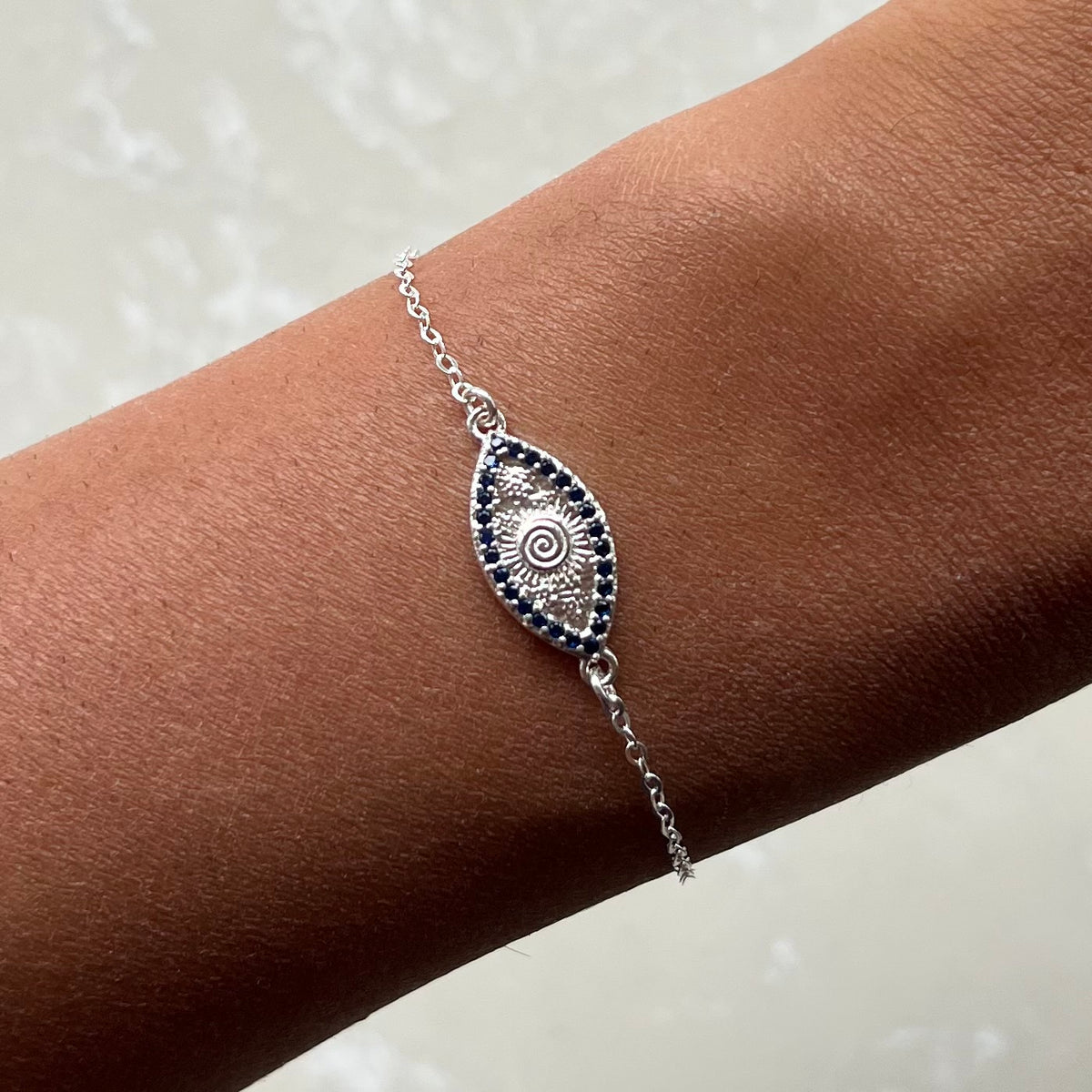 Acantha Dark Blue Silver Chain Bracelet