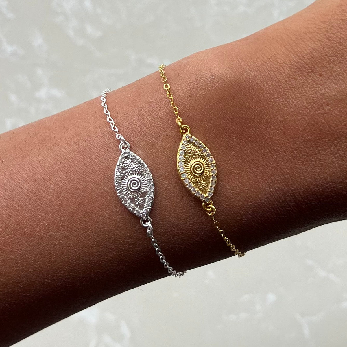 Acantha Clear Silver Chain Bracelet