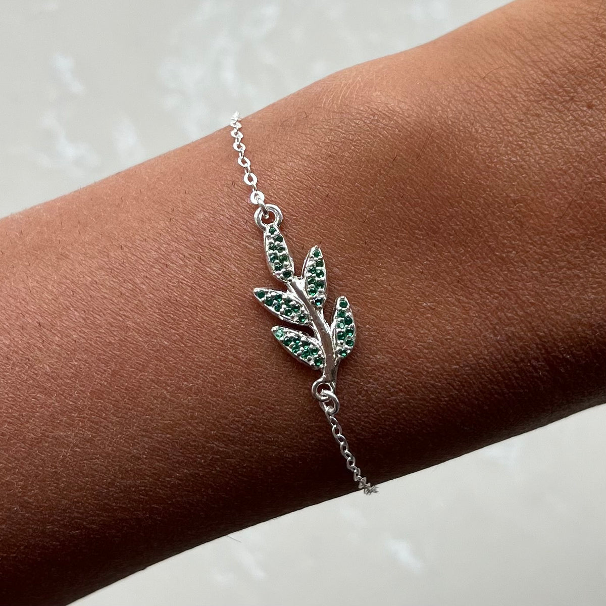 Leaf Green Silver Chain Bracelet