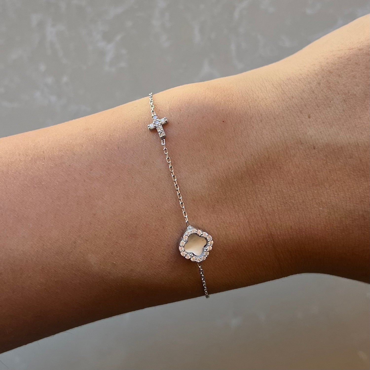 Gaia Silver Pearl