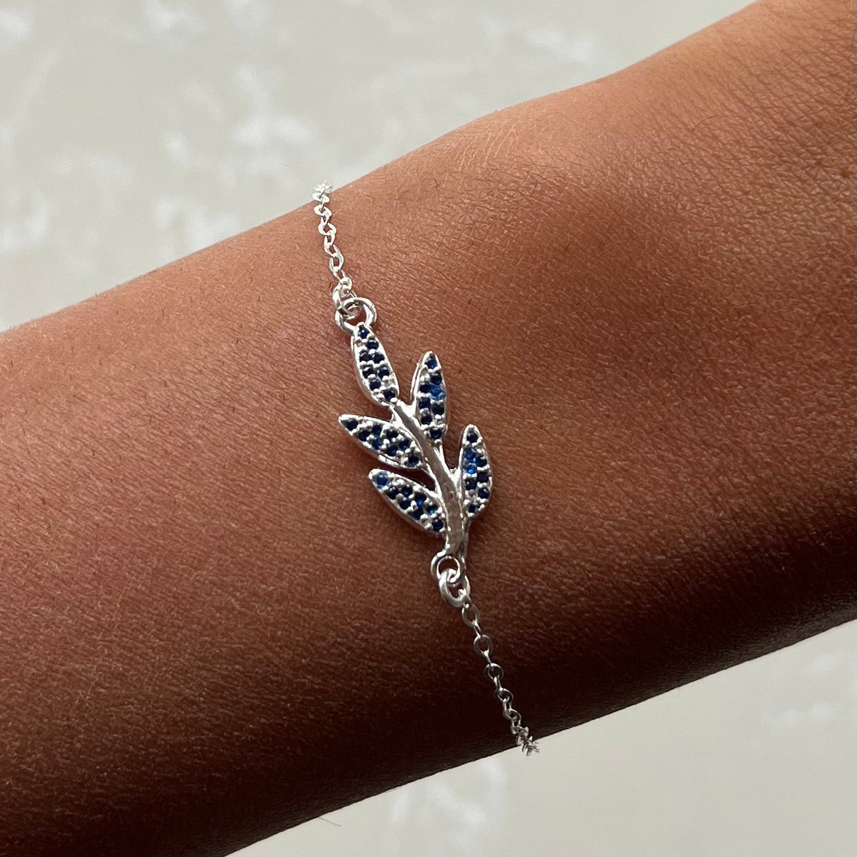 Leaf Dark Blue Silver Chain Bracelet