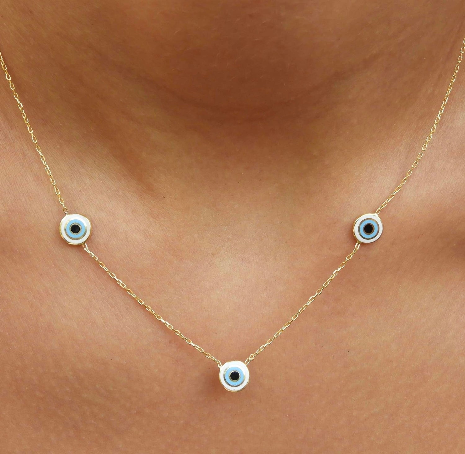 {{ product_title }} - Mimi Mati